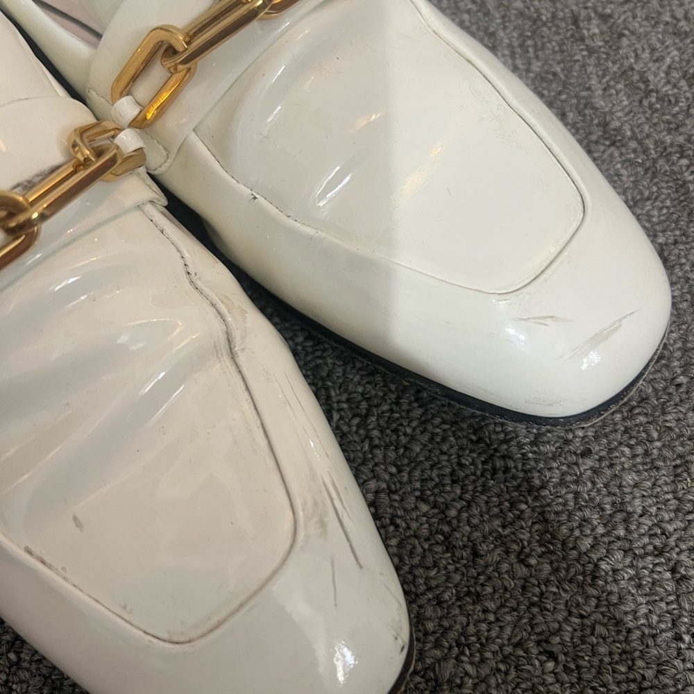 Burberry Gold Chain White Patent Chillcot Loafer Women's Size 38.5 U.S 7.5 - Picture 5 of 11